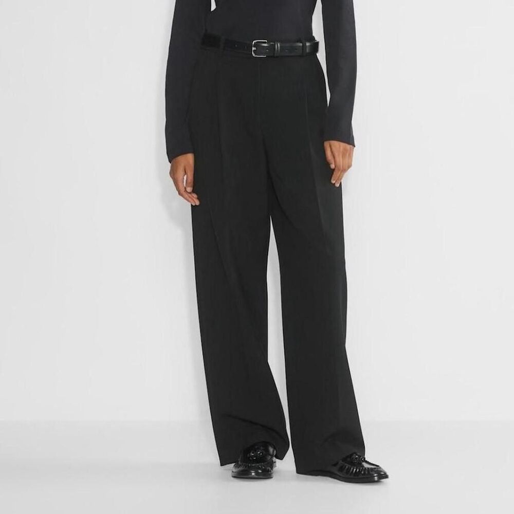 Aritzia Women's Black Trousers